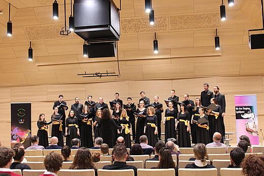 SIPARATUM CHOIR - Peja